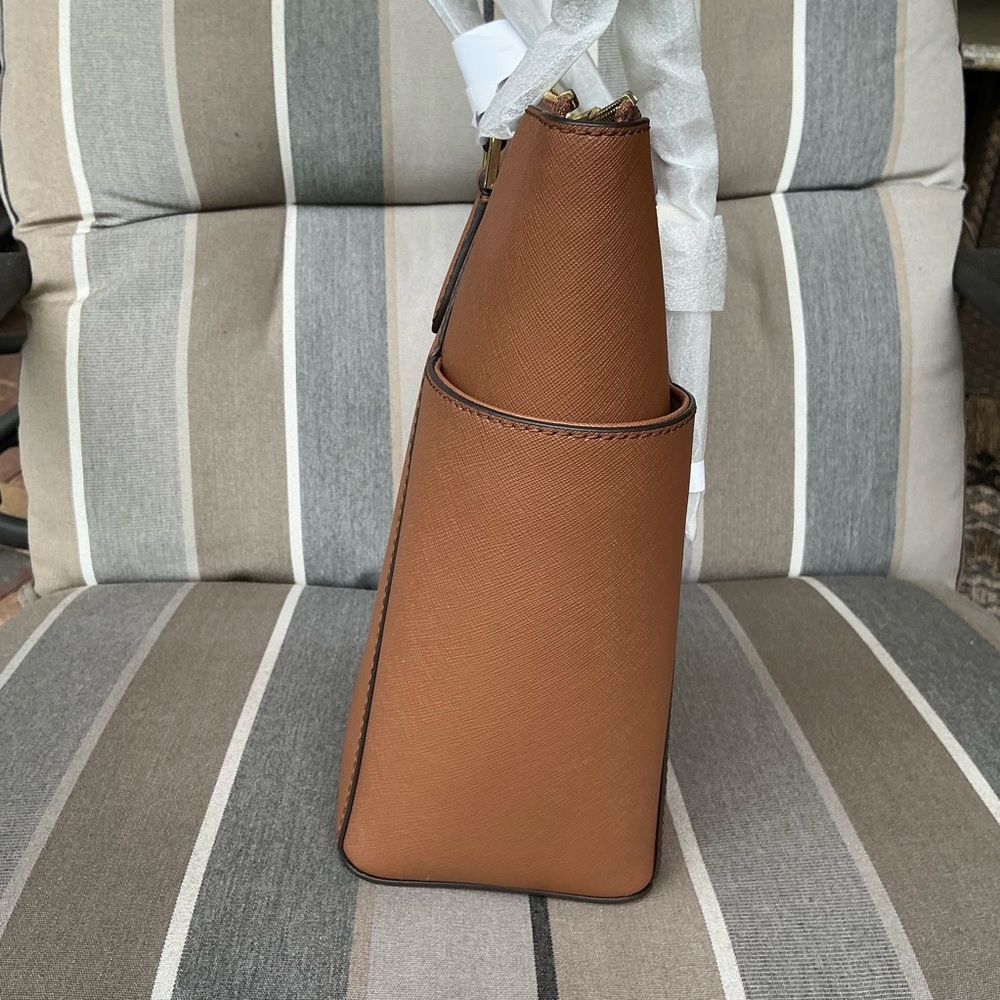 Michael Kors Charlotte Large Leather Top-Zip Tote Bag - Picture 5 of 16